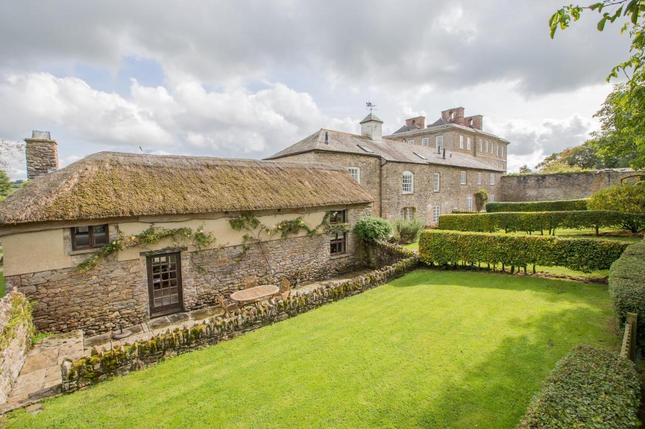 Kingston Estate Villa Staverton  Exteriör bild
