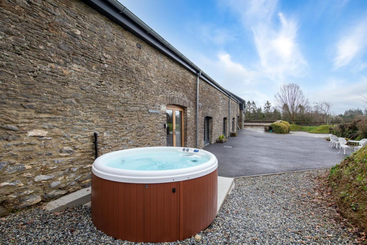 Kingston Estate Villa Staverton  Exteriör bild
